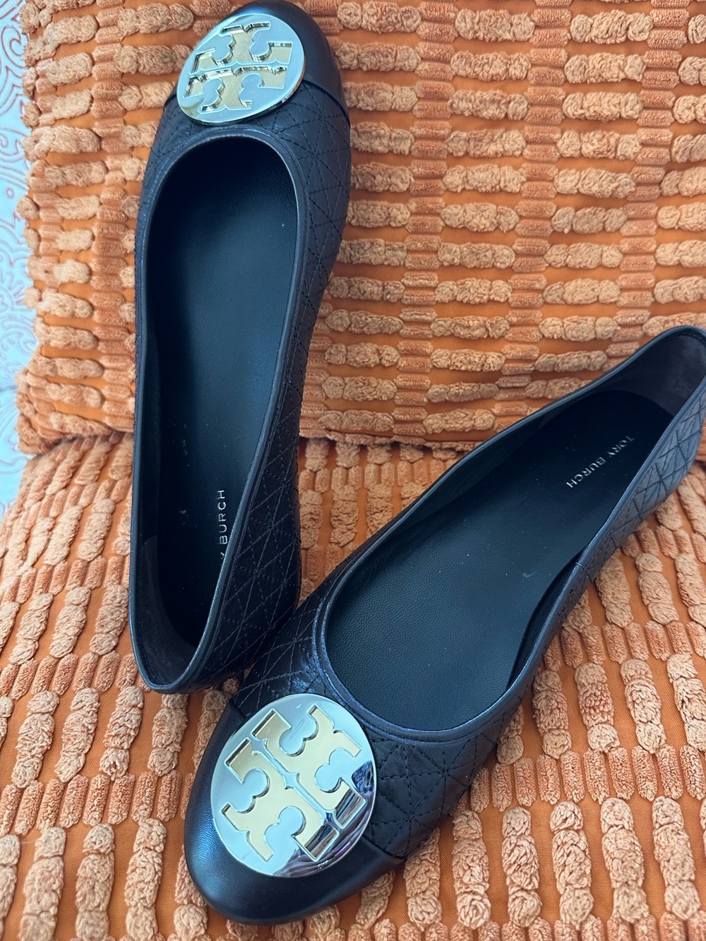 Tory Burch NEW! quilted leather flats retail $379!
